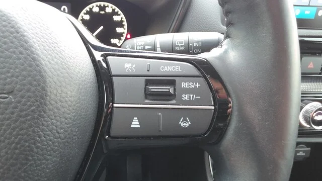 Used 2024 Platinum White Honda EX-L image 20