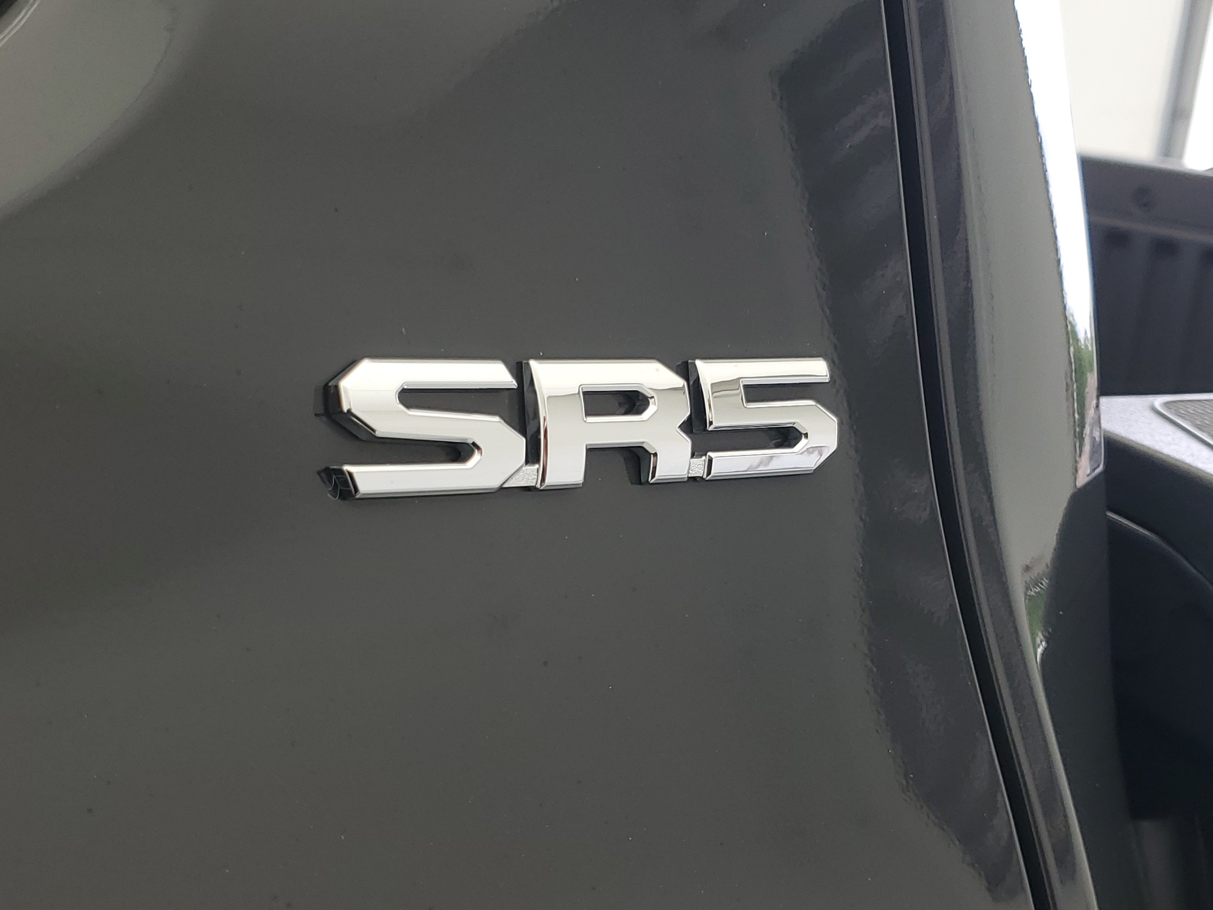 Used 2025 Underground Toyota SR5 image 12