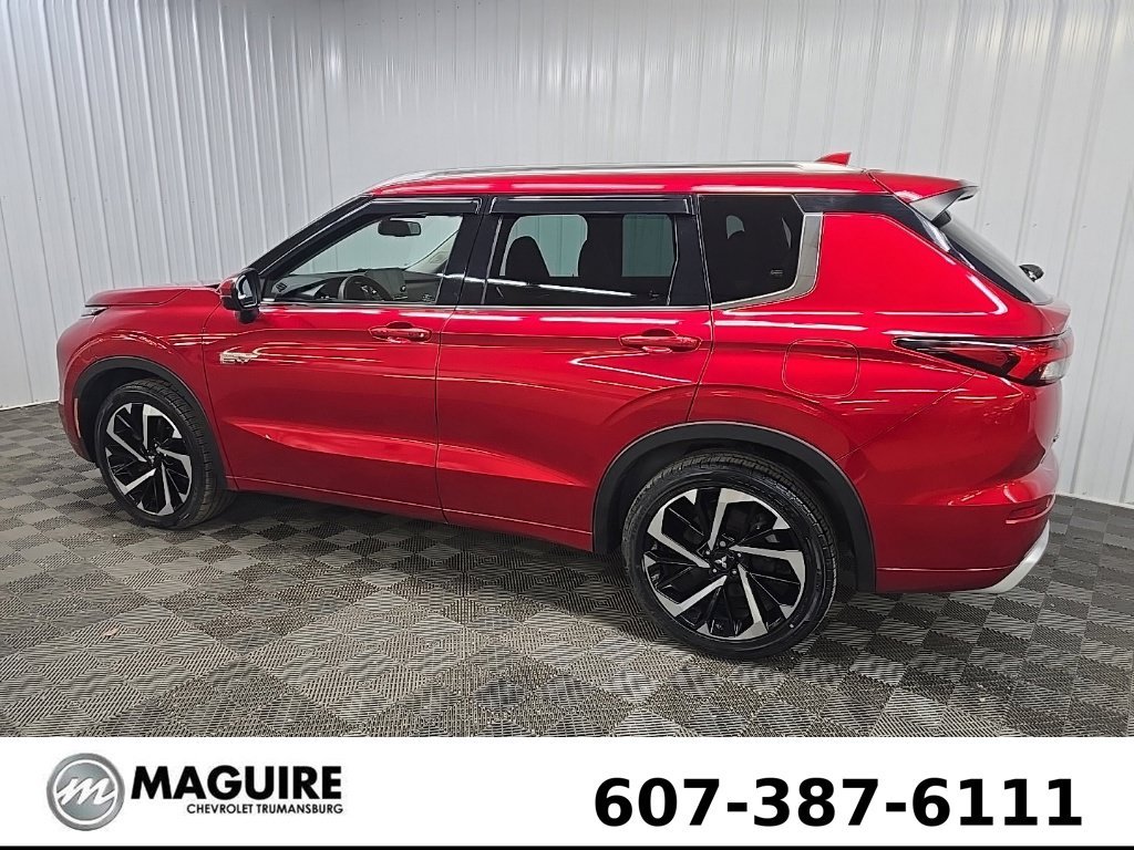 Used 2023 Red Mitsubishi SEL image 4