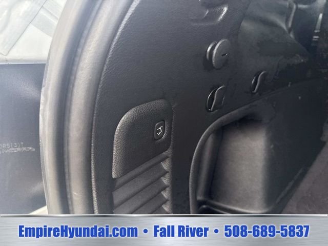 Used 2022 Bright White Clearcoat Jeep Limited image 11