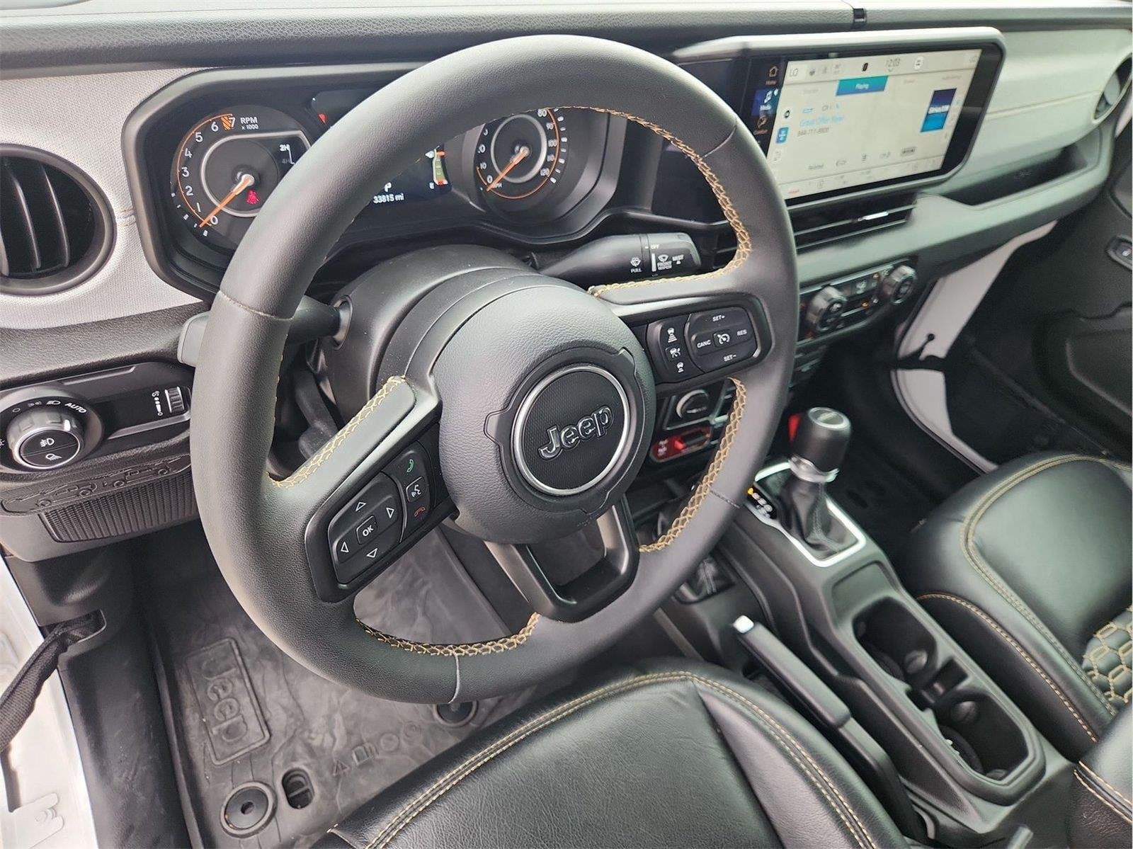 2024 Jeep Gladiator photo 10 of 32