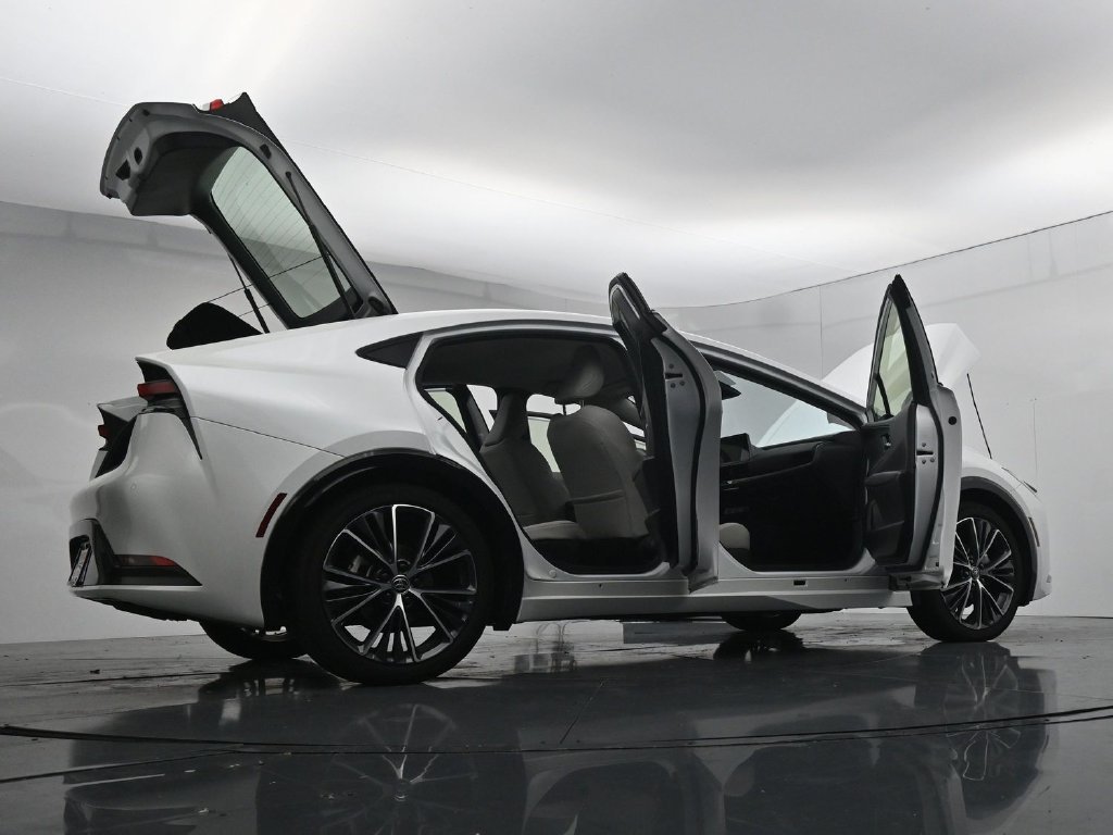 Used 2024 Beige Toyota XLE image 44