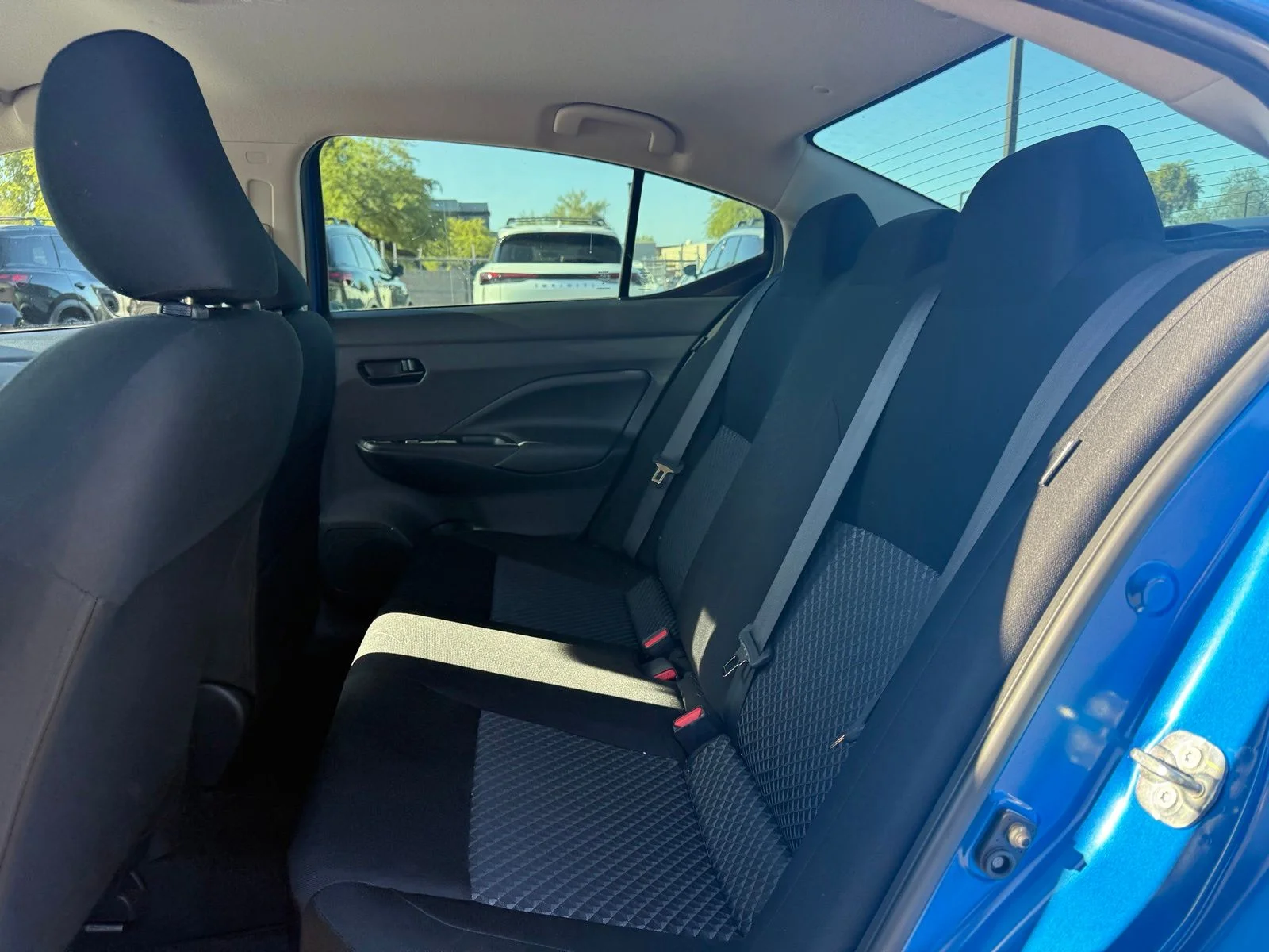 Used 2024 Electric Blue Metallic Nissan 1.6 S image 8