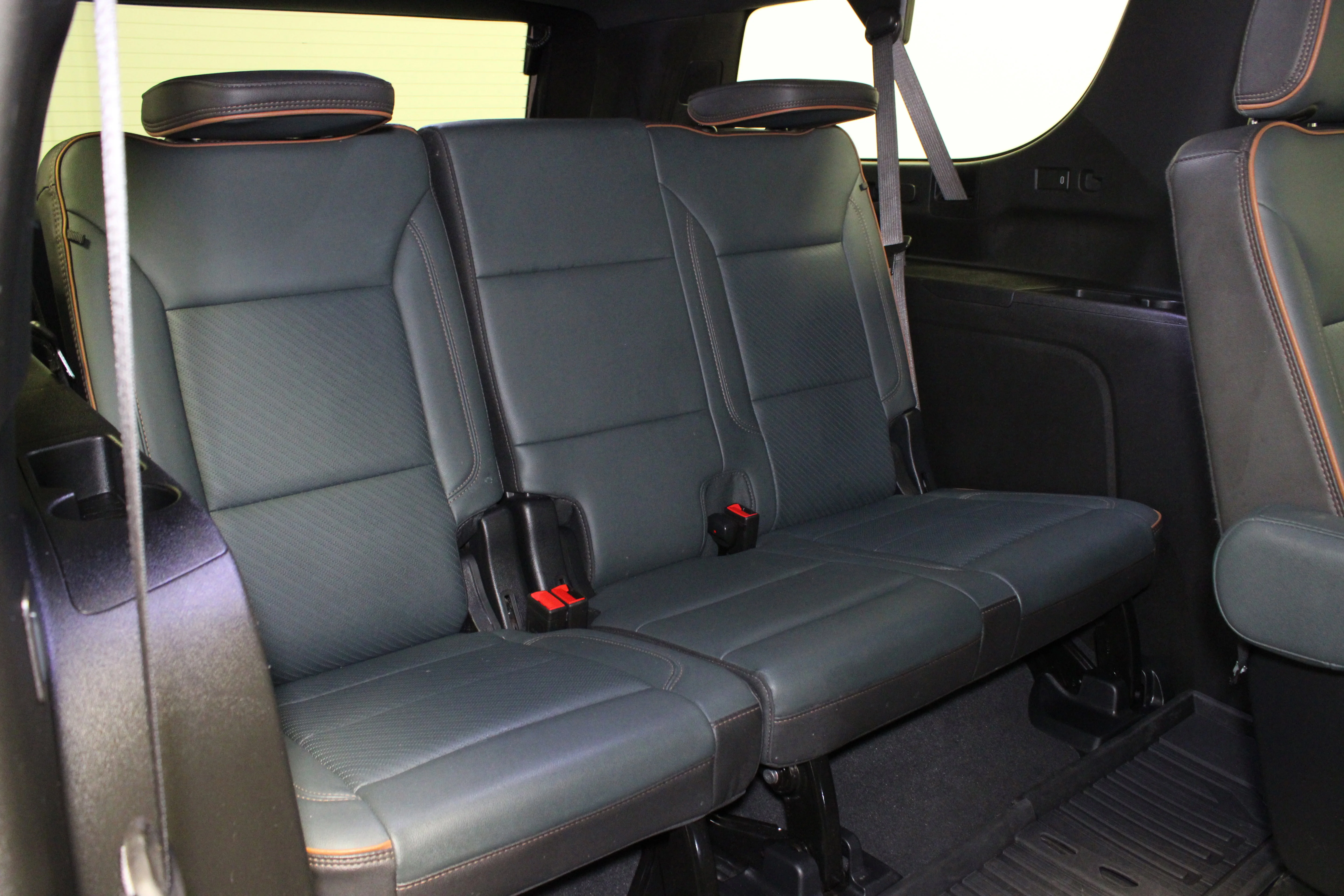Used 2025 Onyx Black GMC AT4 image 18