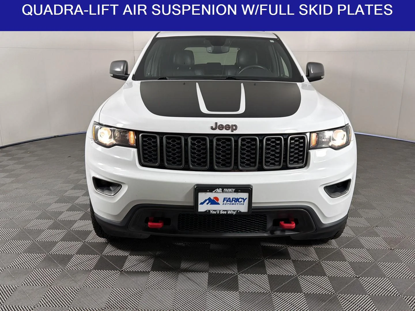 Used 2019 Bright White Clearcoat Jeep Trailhawk image 4