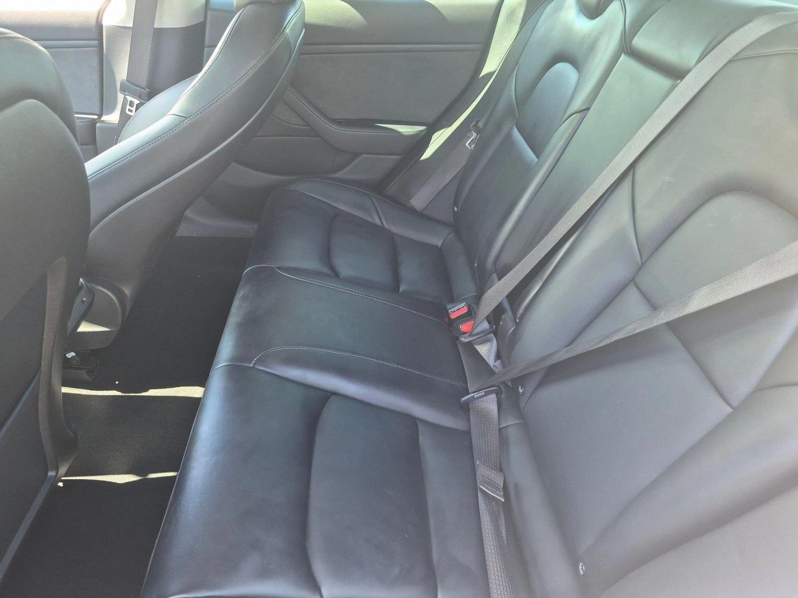 Used 2018 Blue Tesla Long Range Battery image 18