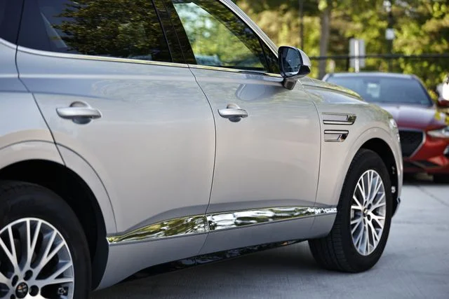 Used 2025 Savile Silver Genesis 2.5T image 8