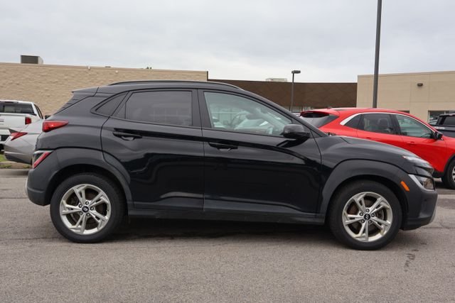 Used 2023 Black Hyundai SEL image 7