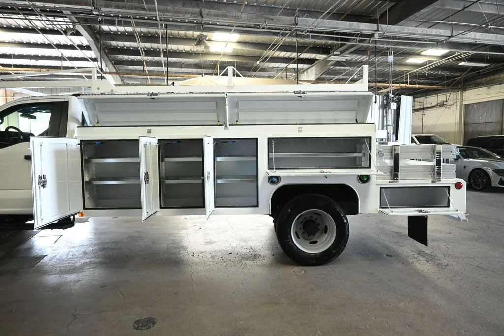 New 2026 Oxford White Ford XL image 25