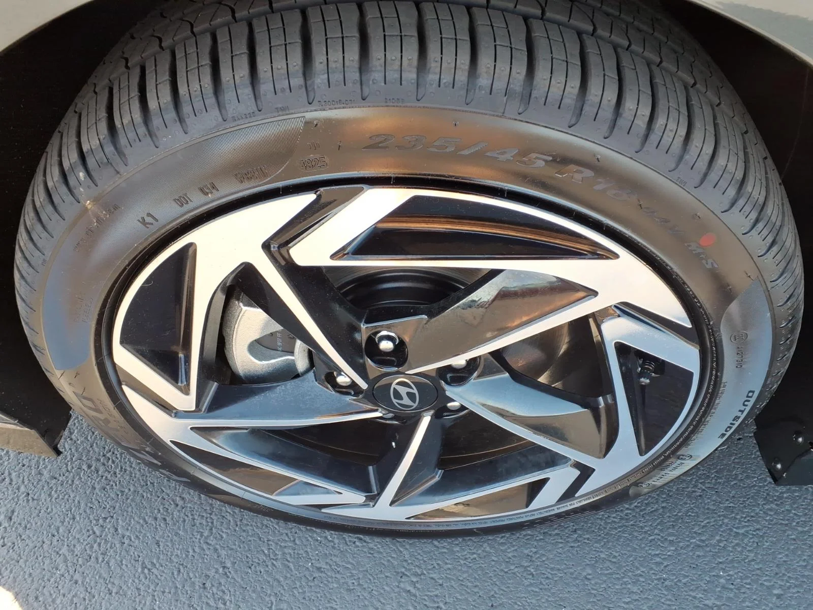 New 2026 Portofino Gray Metallic Hyundai SEL Sport image 12