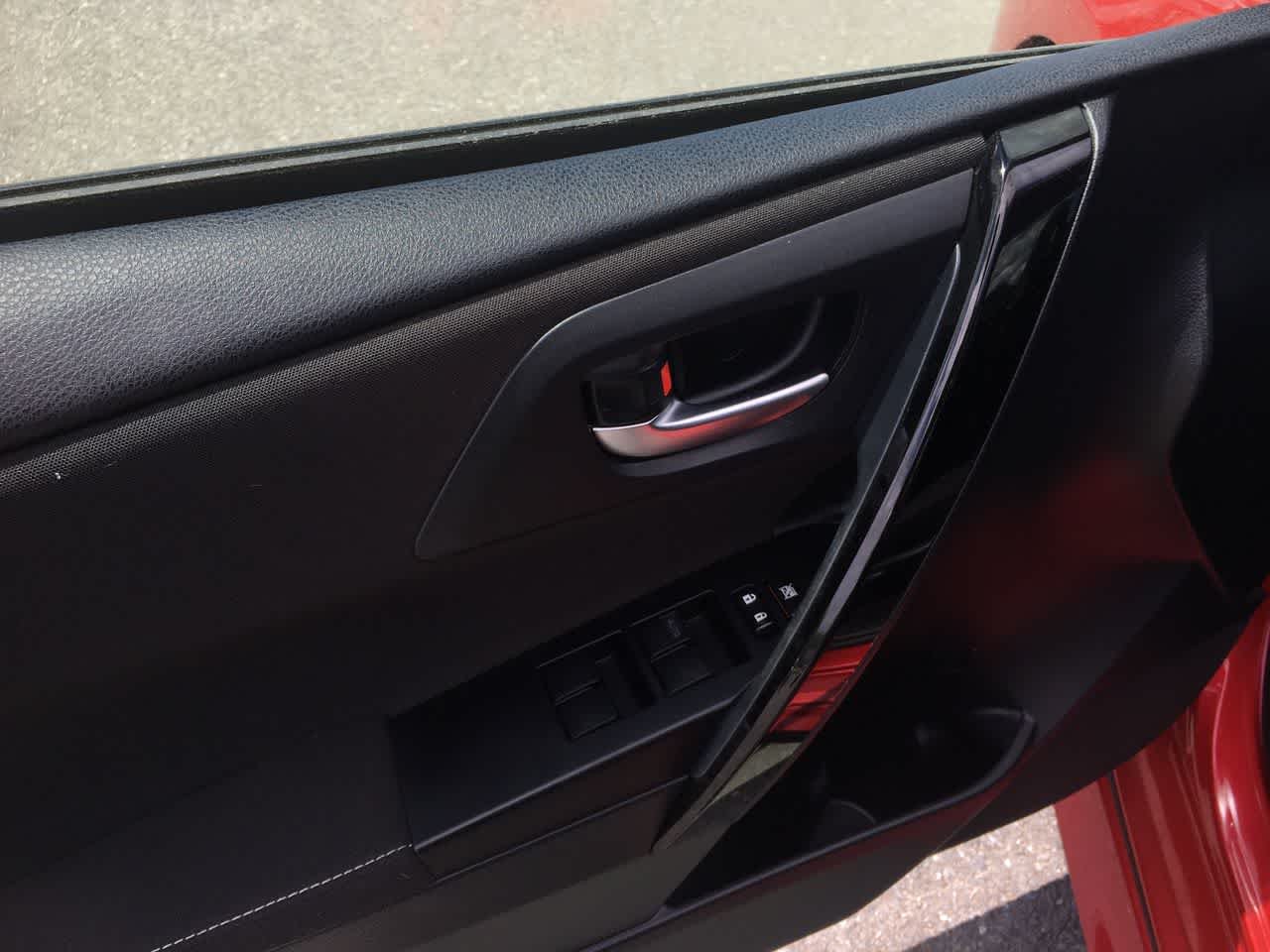 Used 2016 Barcelona Red Metallic Scion  image 12