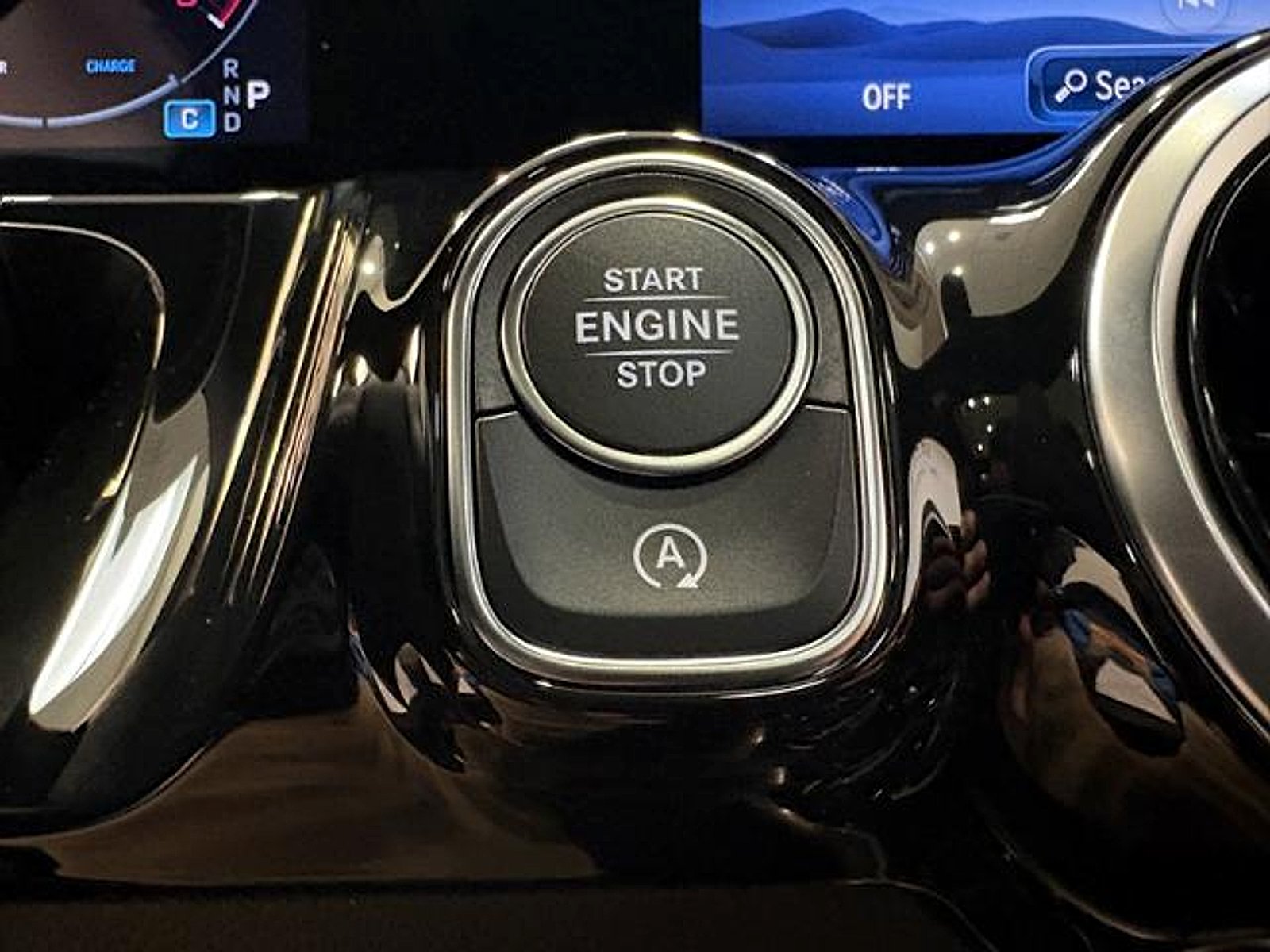 New 2026 Mountain Grey Metallic Mercedes-Benz 4MATIC® image 20