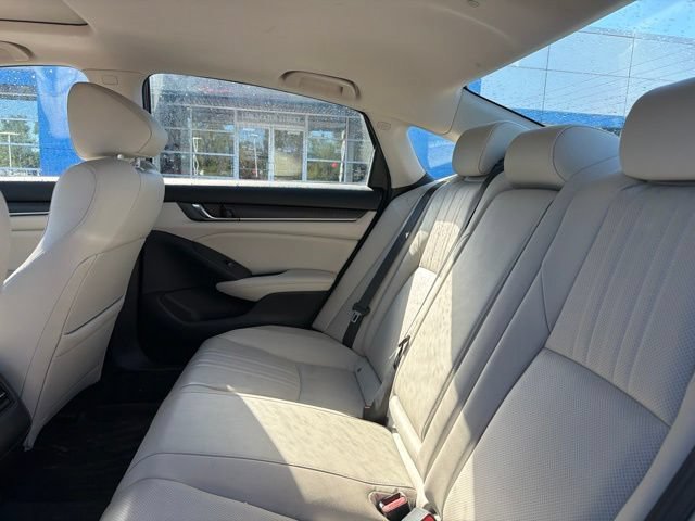 Used 2020 Red Honda EX-L image 13