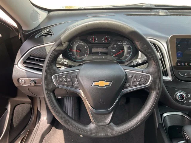 Used 2025 Gray Chevrolet LT image 9