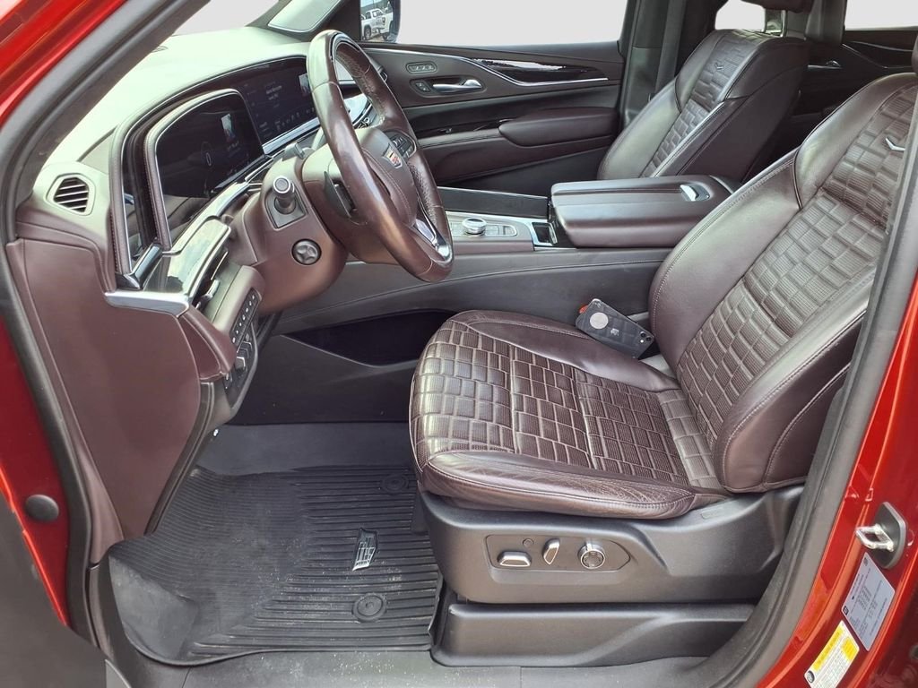 Used 2021 Infrared Cadillac Sport Platinum image 19