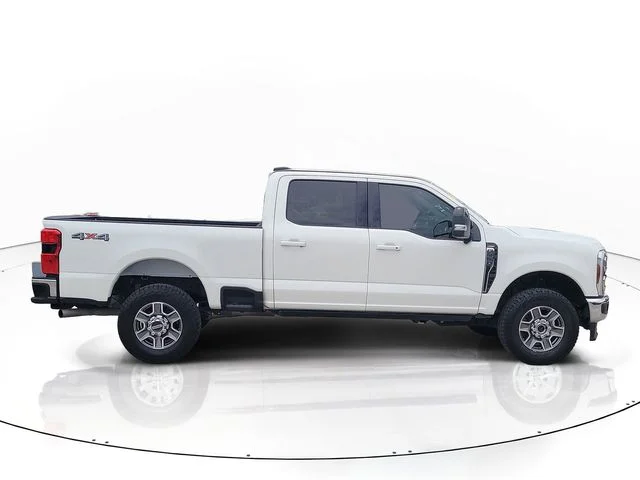 Used 2024 White Ford Lariat image 4