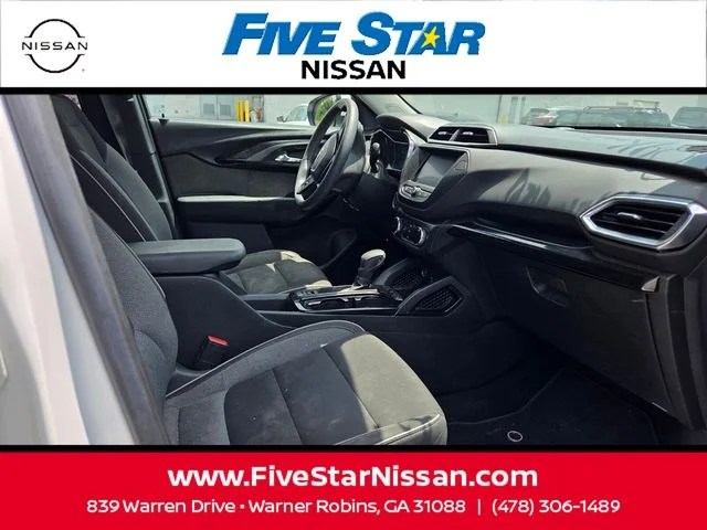 Used 2022 White Chevrolet LT image 15