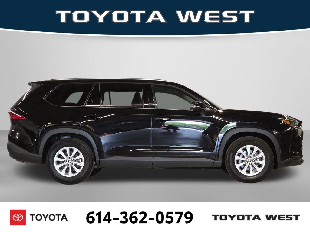 Used 2025 Black Toyota XLE image 4