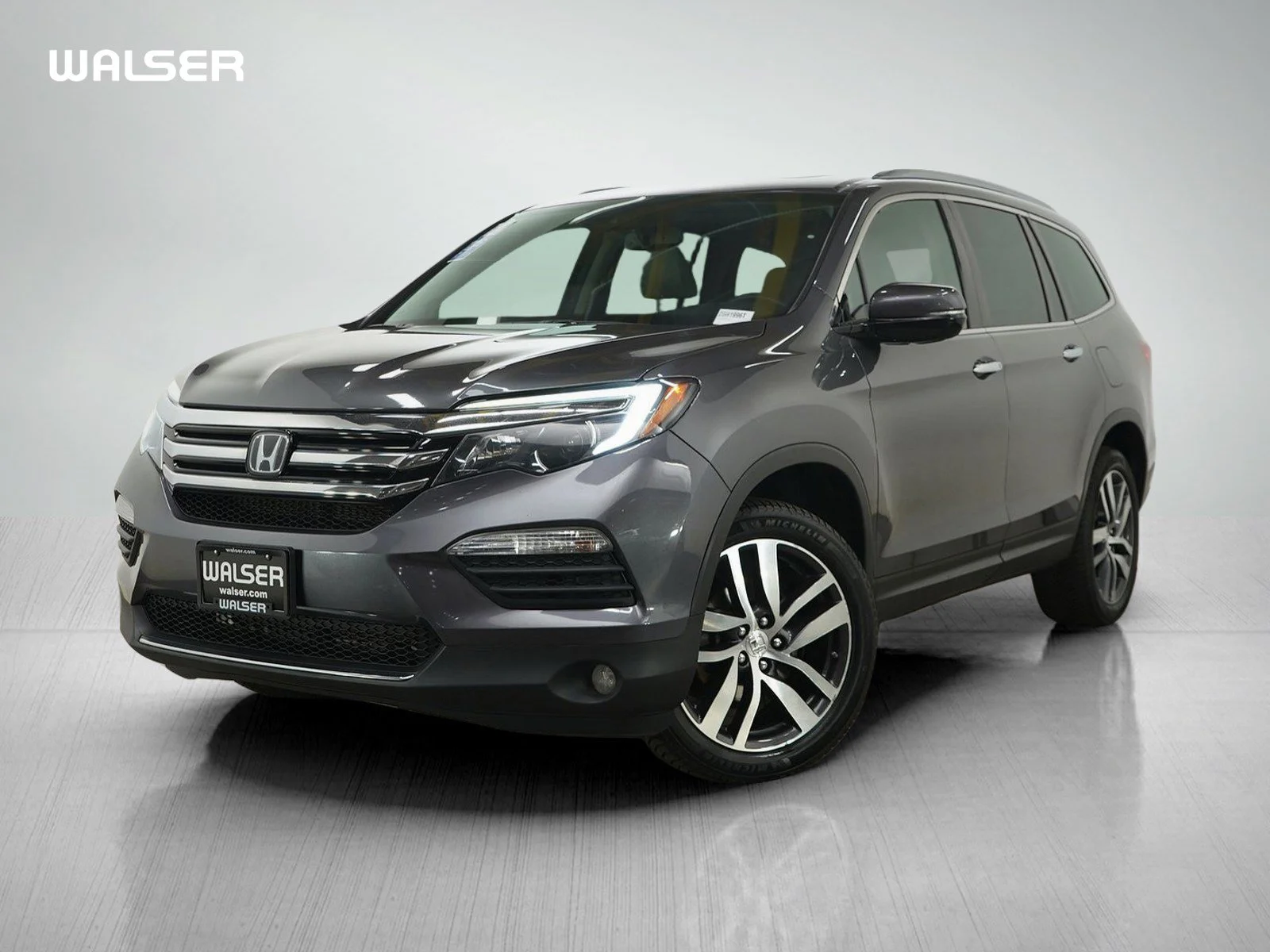 2017 Honda Pilot 4WD Touring's photo