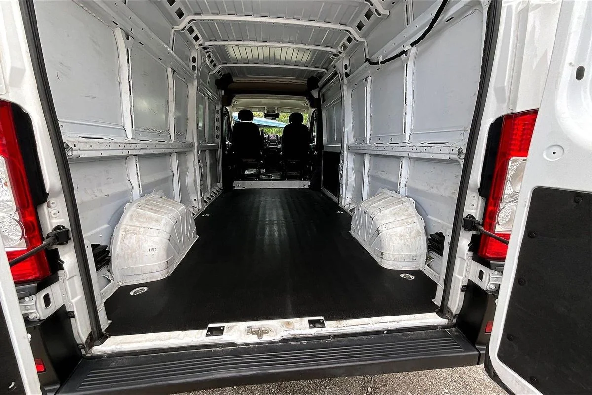 Used 2023  Ram Cargo Van High Roof 159" WB image 7