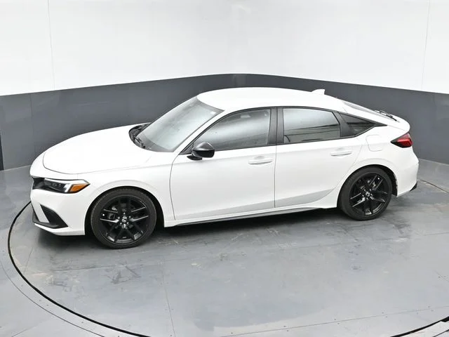 Used 2024 Platinum White Pearl Honda Sport image 28