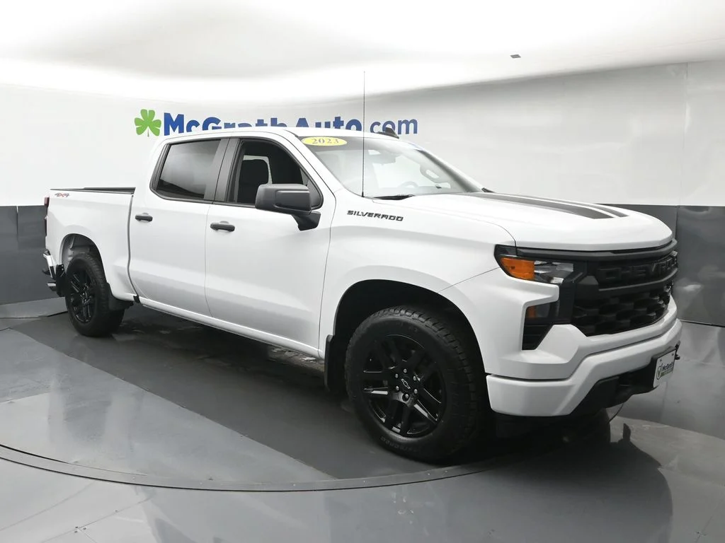 Used 2023 White Chevrolet Custom image 2