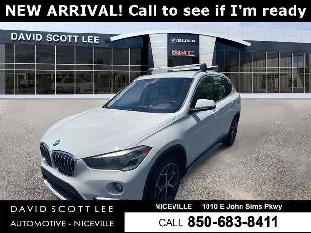Used 2019 White BMW sDrive28i image 1