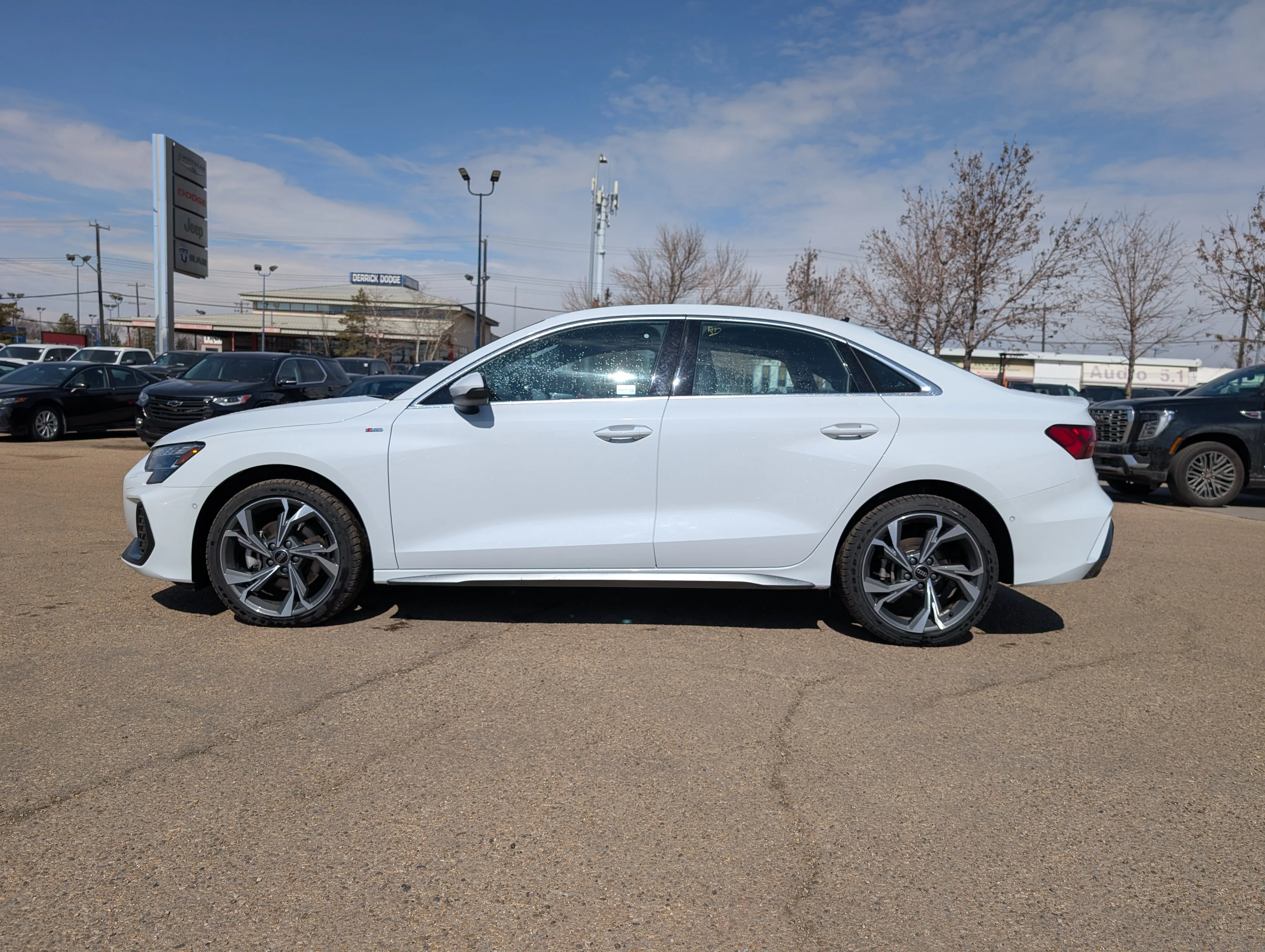 Used 2025 White Audi Progressiv image 3