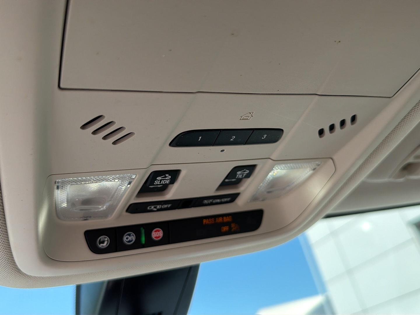 Used 2023 White Frost Tricoat GMC Denali image 30