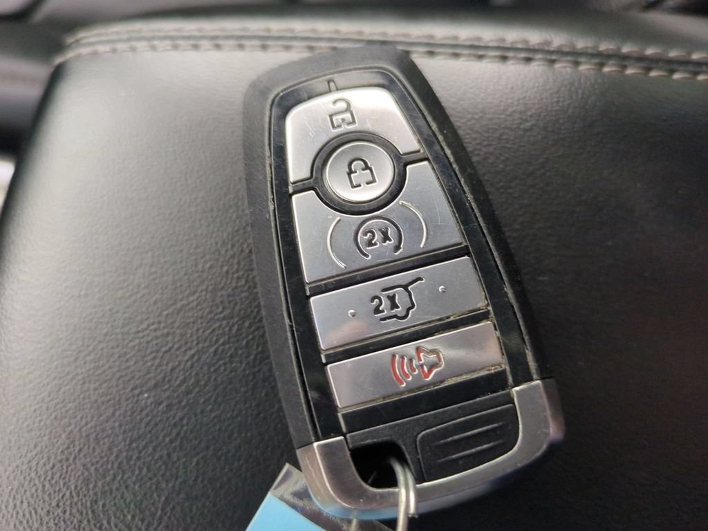 Used 2022 Black Ford Limited image 41