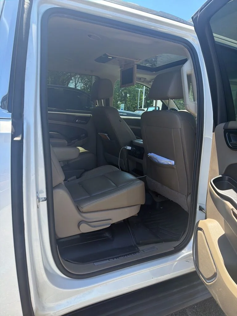 Used 2019 White Chevrolet LT image 7