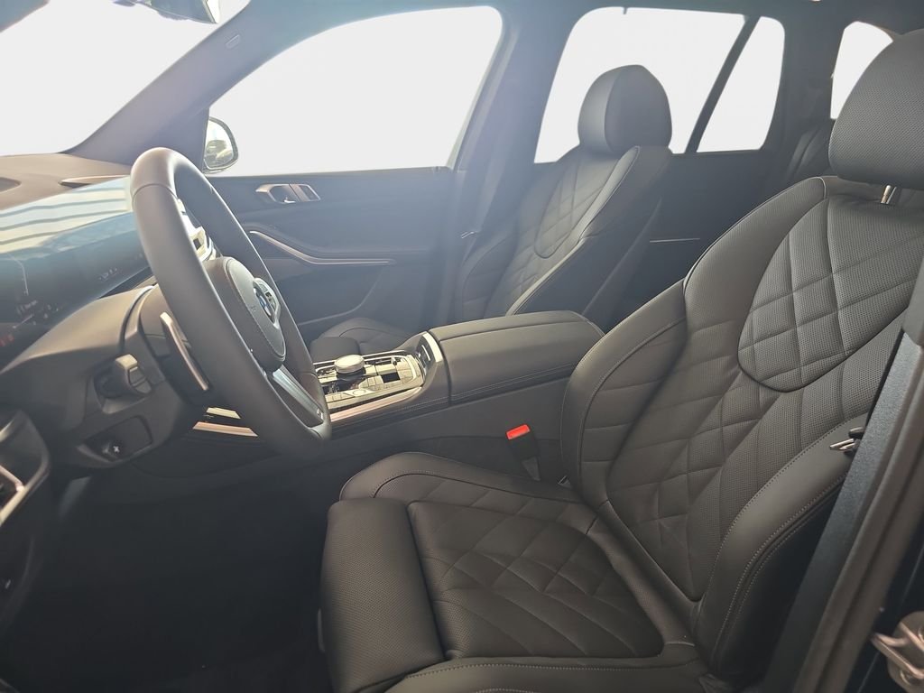 New 2026 Tanzanite Blue II Metallic BMW sDrive40i image 12