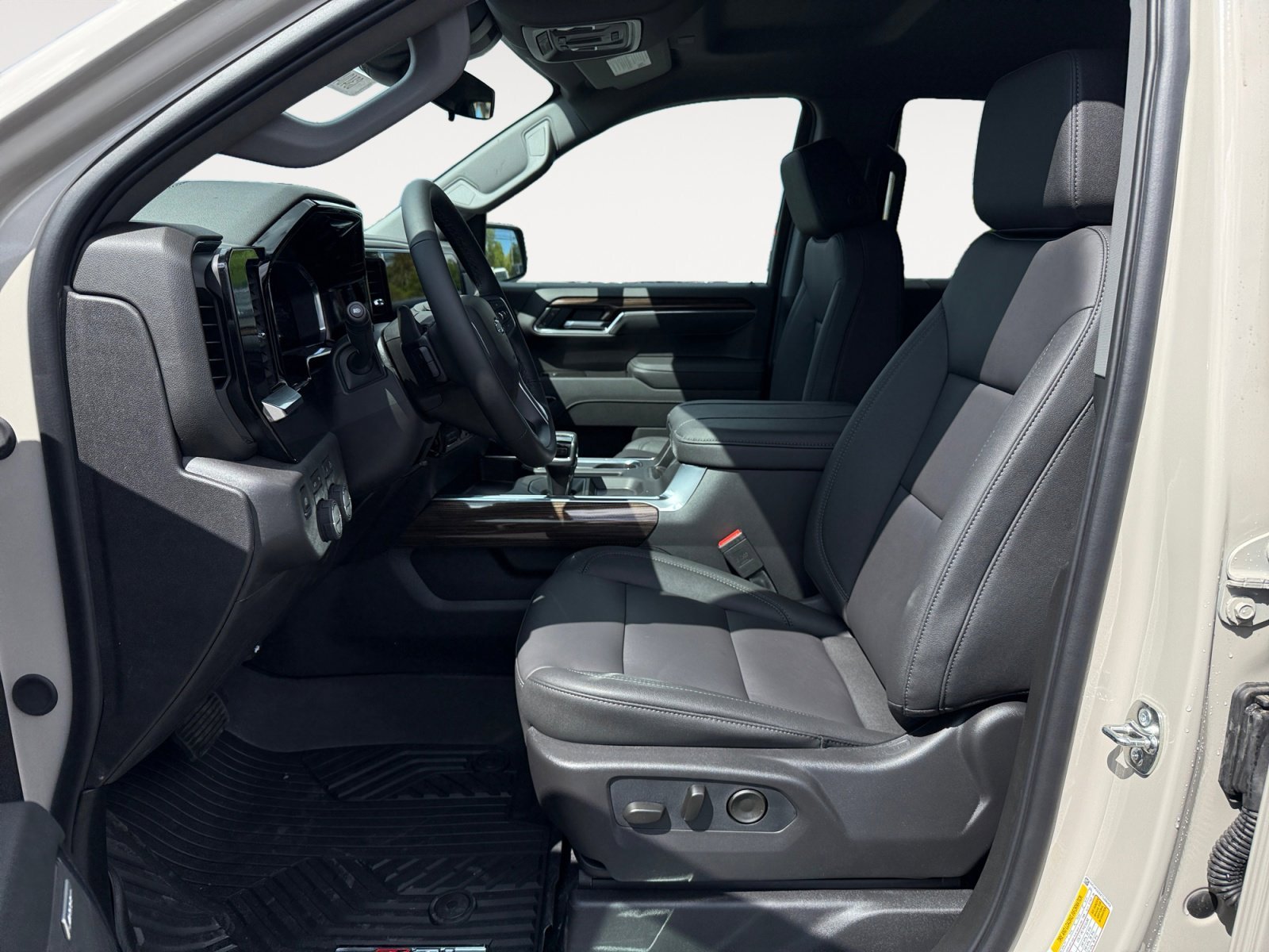 2026 Chevrolet Silverado 1500 RST - Photo 10