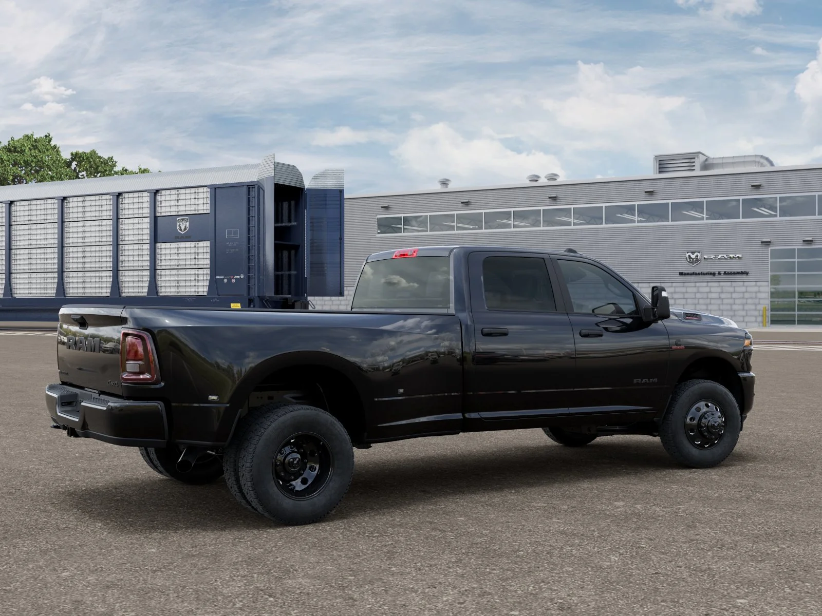New 2026 Diamond Black Crystal Pearl-Coat Exterior Paint RAM BIG HORN image 2