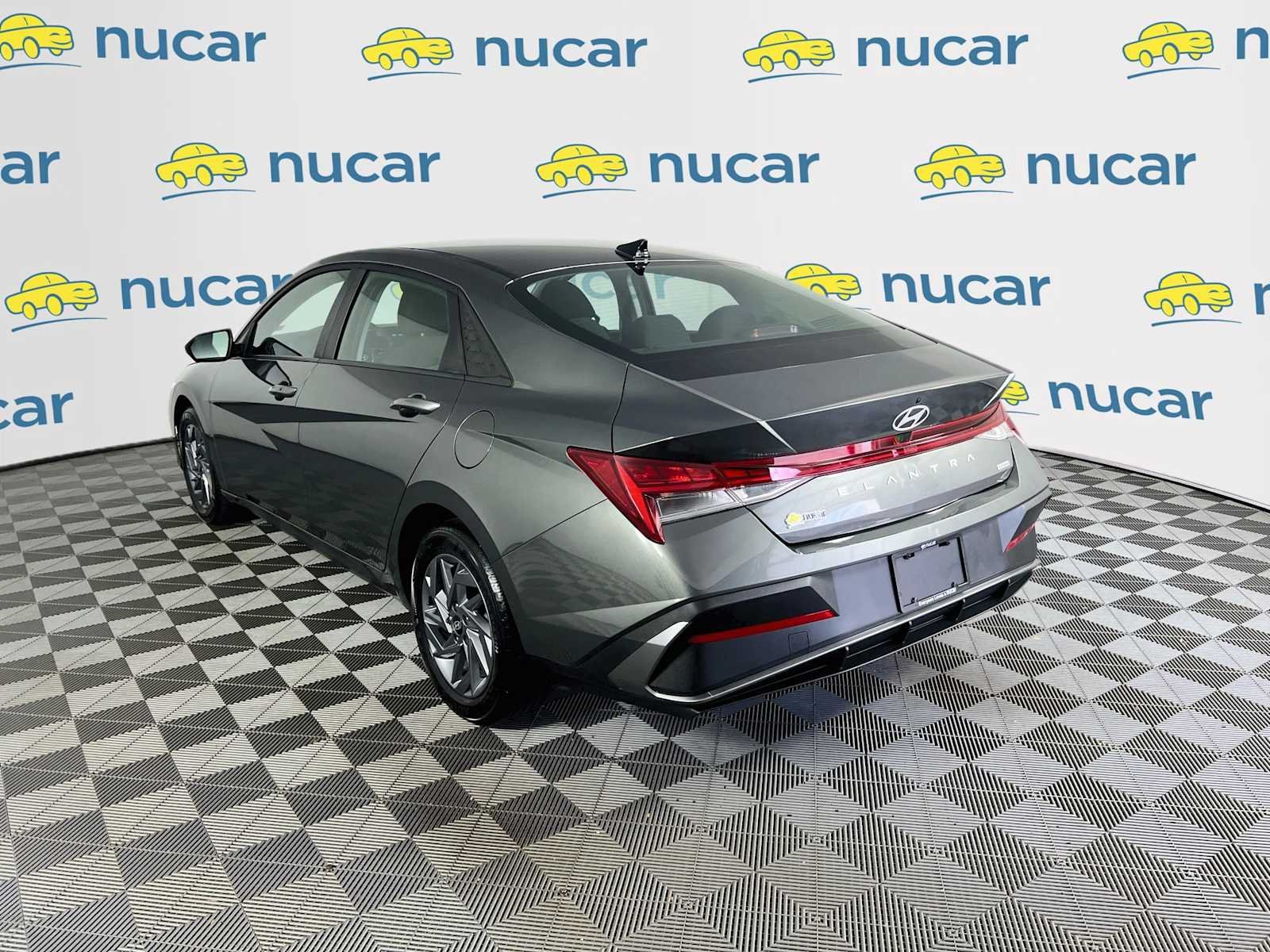 Used 2025 Amazon Gray Hyundai Blue image 5