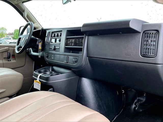 2026 Chevrolet Express Cargo Work Van - Photo 8