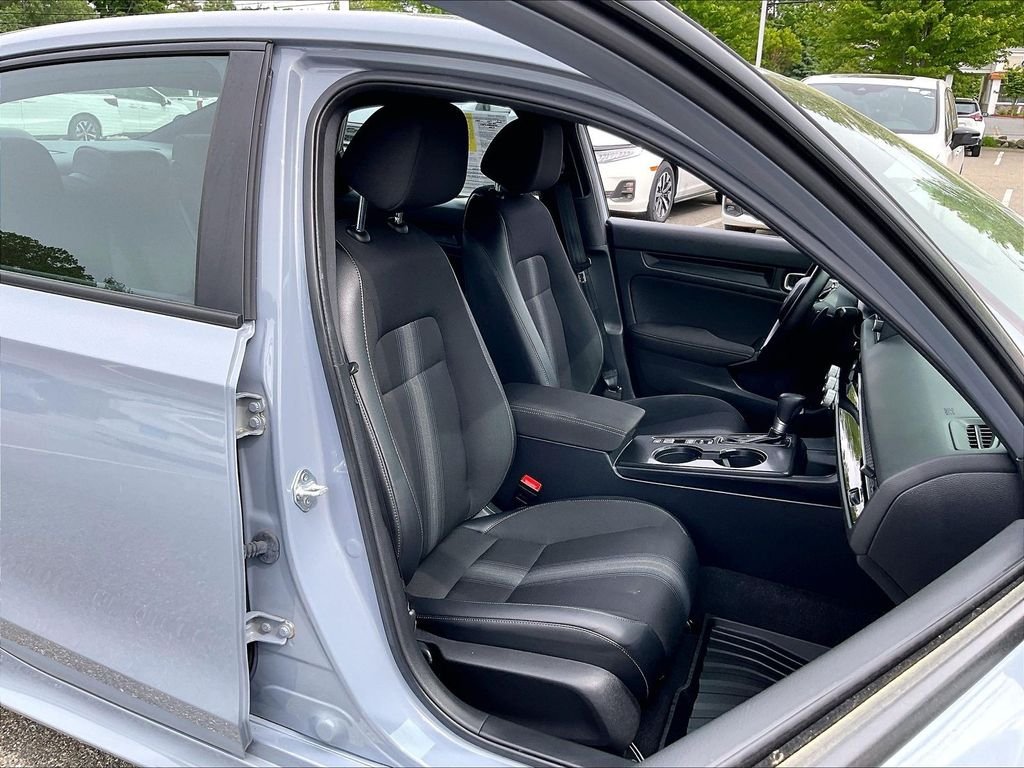 Used 2024 Gray Honda Sport image 11