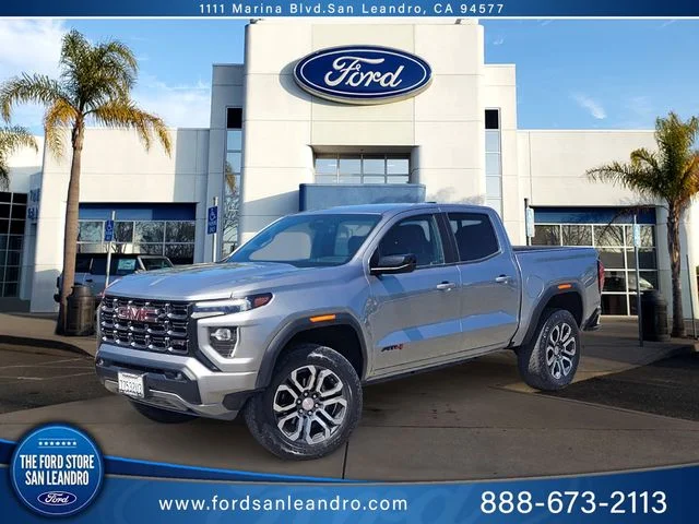 2023 GMC Canyon 4WD AT4 Crew Cab Short Box's photo