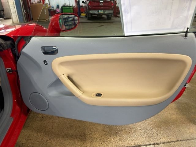 Used 2007 Red Pontiac Base image 21