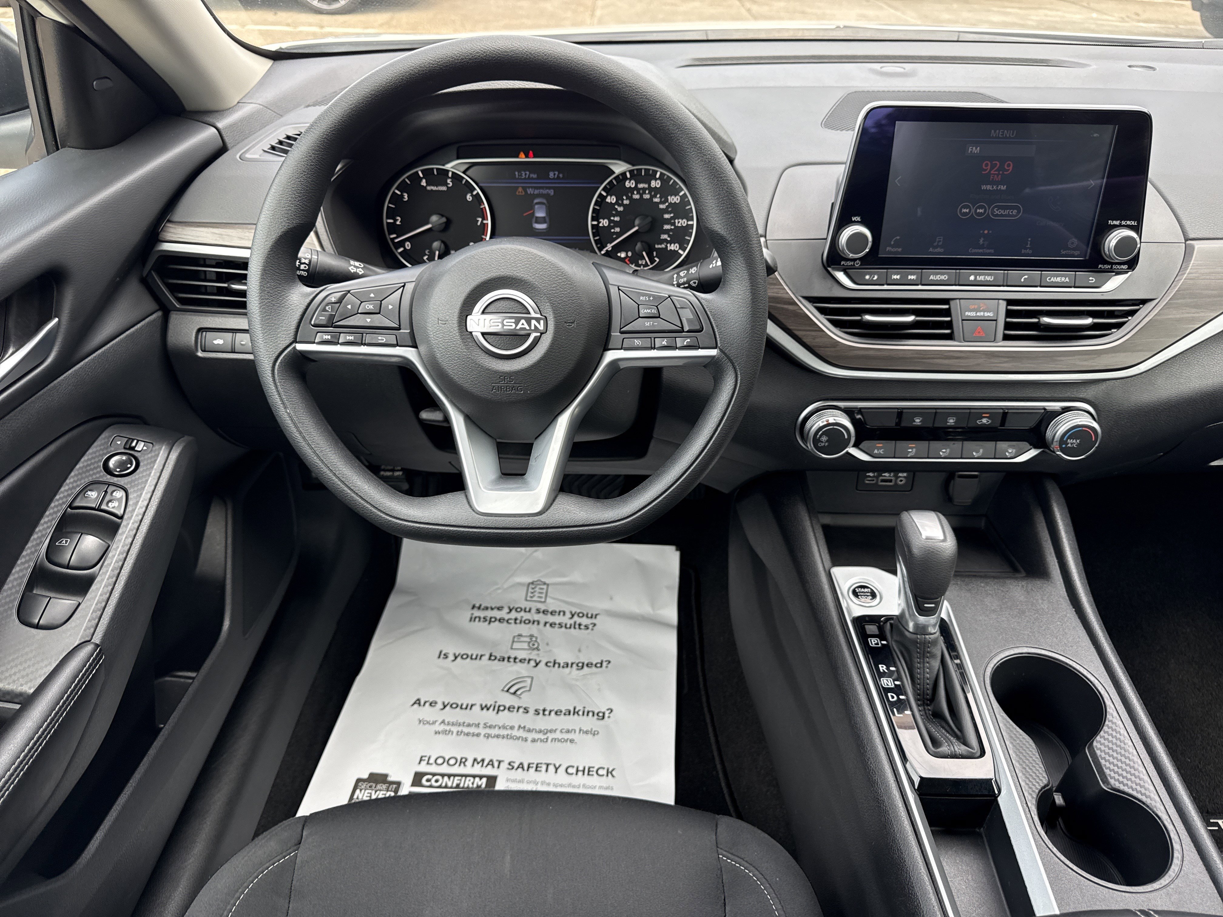 Used 2025 Glacier White Nissan SV image 15
