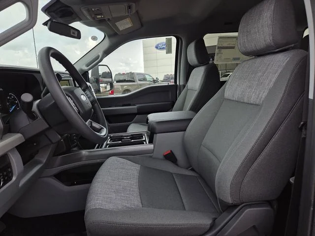 New 2026 Oxford White Ford F-350® XLT image 29