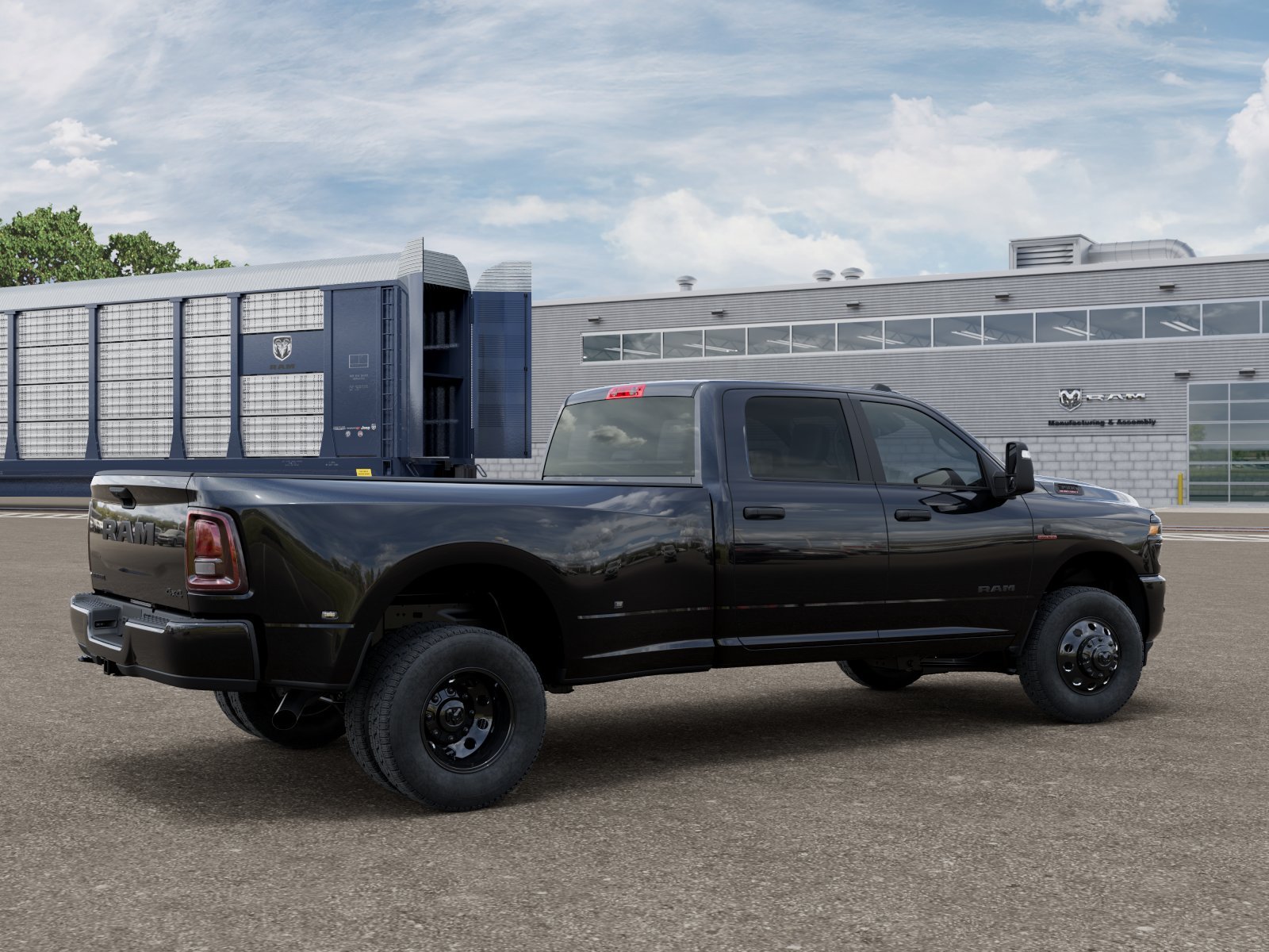 New 2026 Diamond Black Crystal Pearl-Coat Exterior Paint RAM BIG HORN image 2