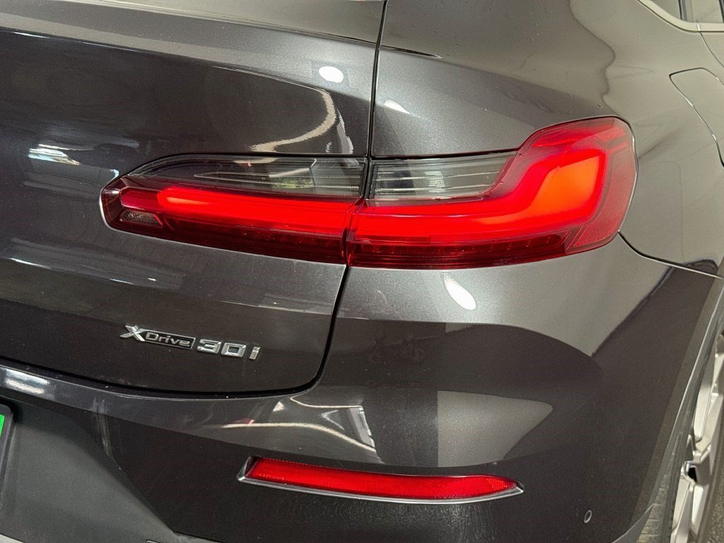 Used 2022 Dark Graphite Metallic BMW xDrive30i image 30