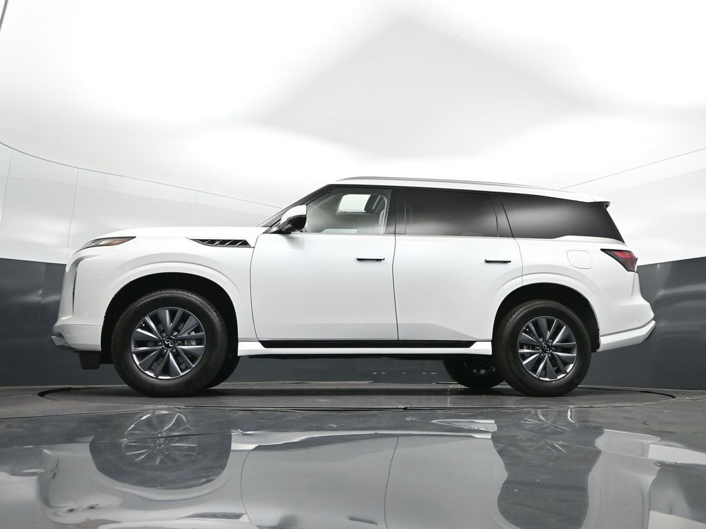New 2026 RADIANT WHITE INFINITI Pure 2WD image 42