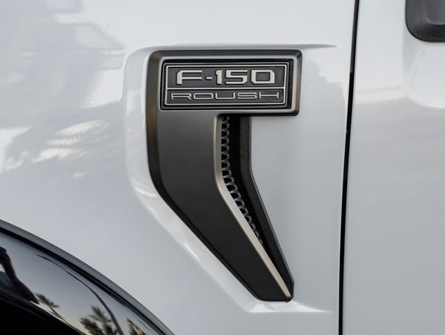 Used 2022 Space White Metallic Ford XLT image 14
