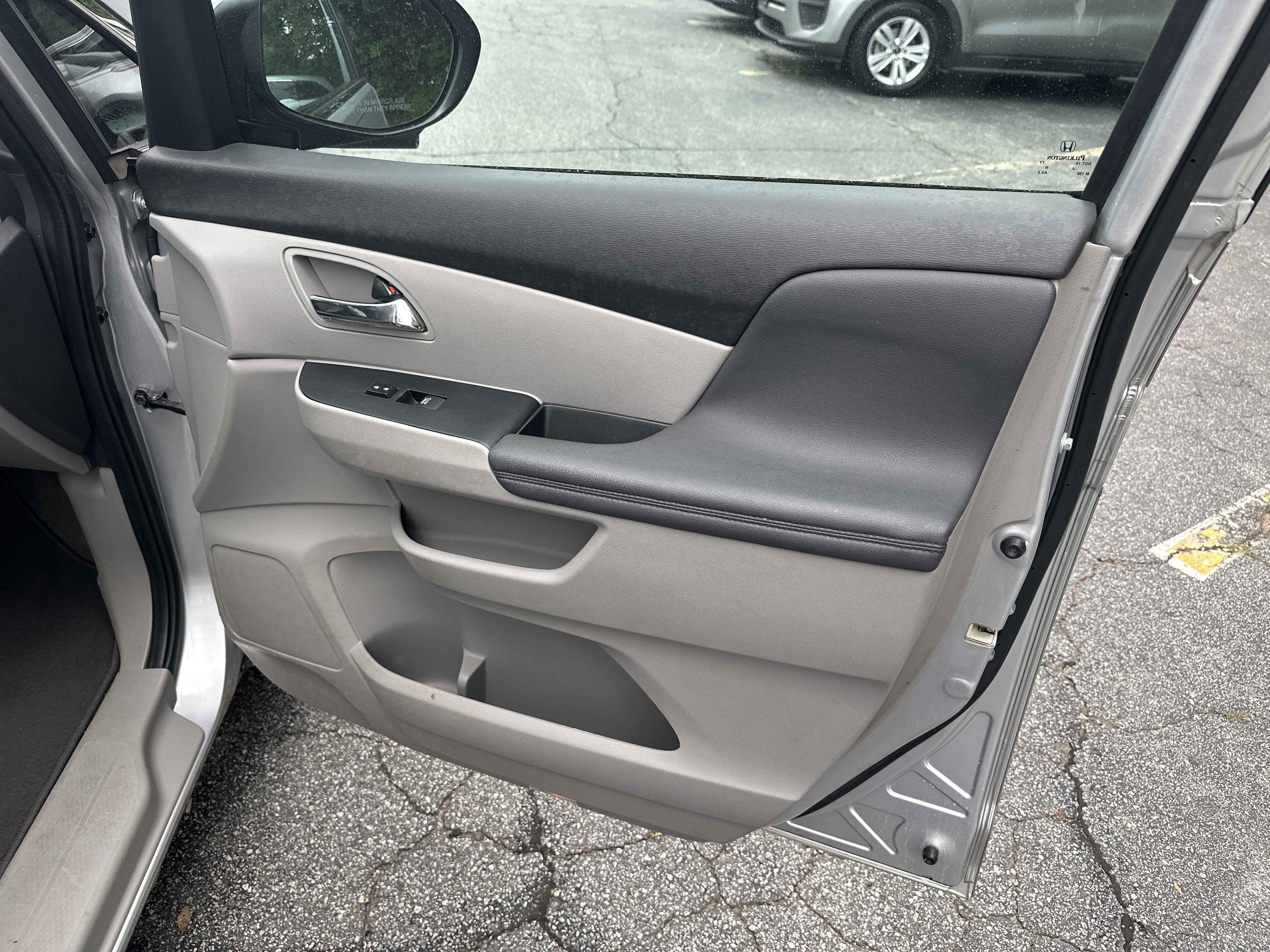 Used 2014 Alabaster Silver Metallic Honda EX-L image 17