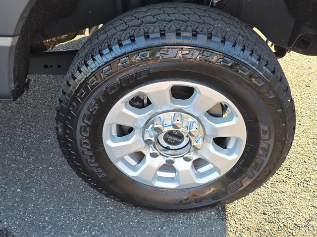 2024 Ford F-350 Super Duty XLT - Photo 19