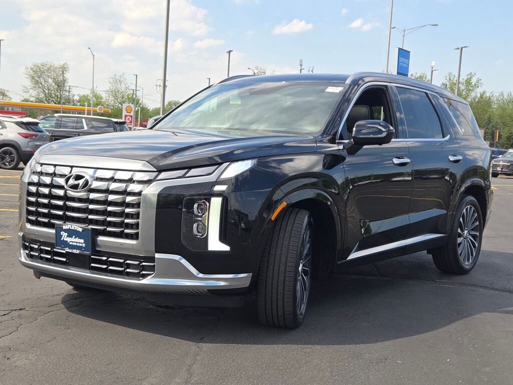 Certified Used 2023 Black Hyundai Calligraphy image 5