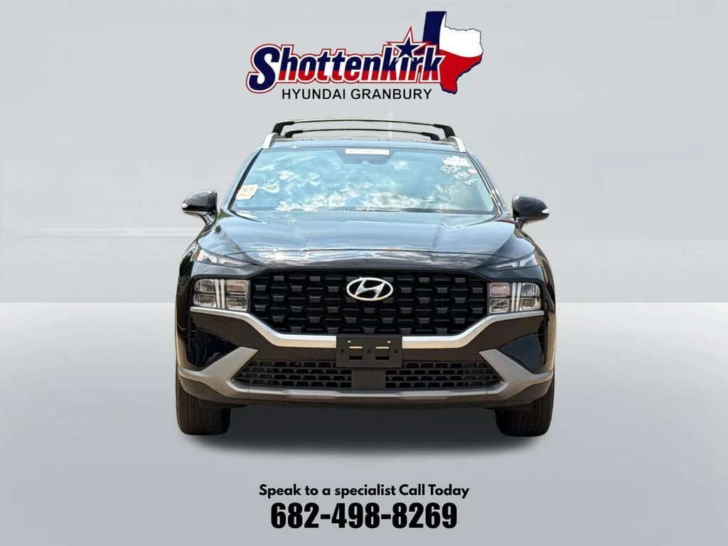 Used 2023 Black Hyundai SEL image 2