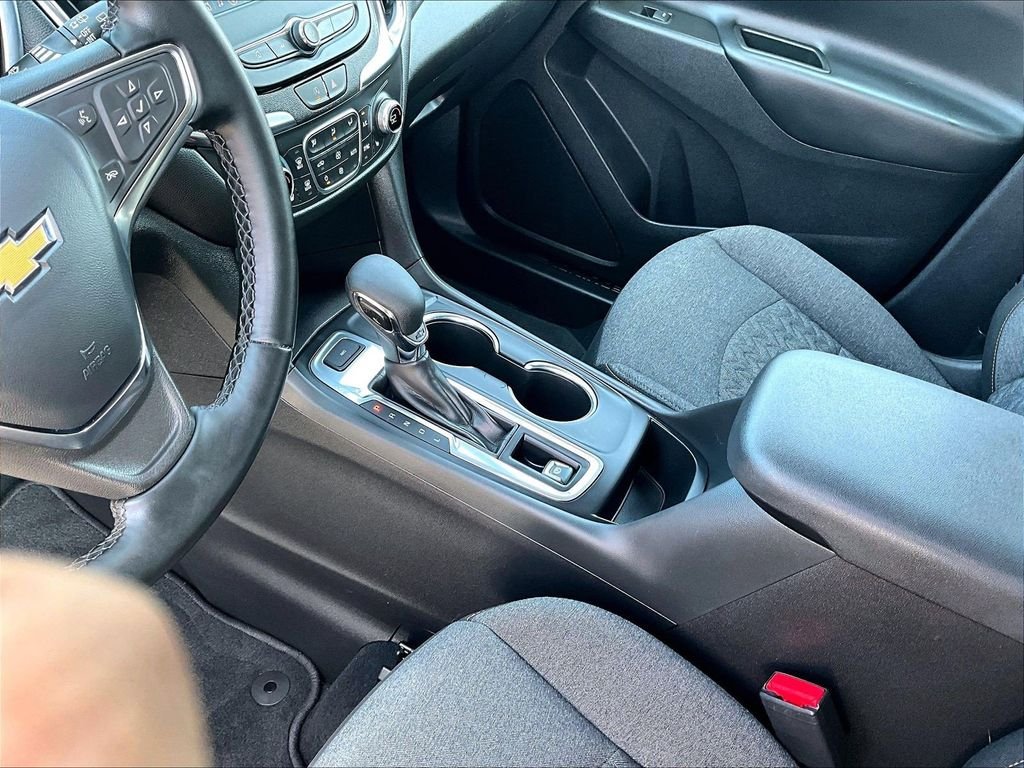 Used 2023 White Chevrolet LT image 19